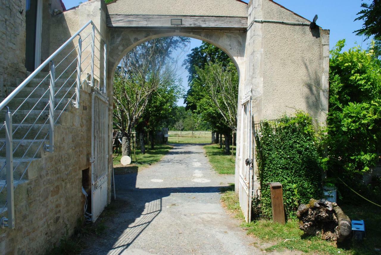 شقة Ecurie De La Grange L'Abbe Le Langon المظهر الخارجي الصورة